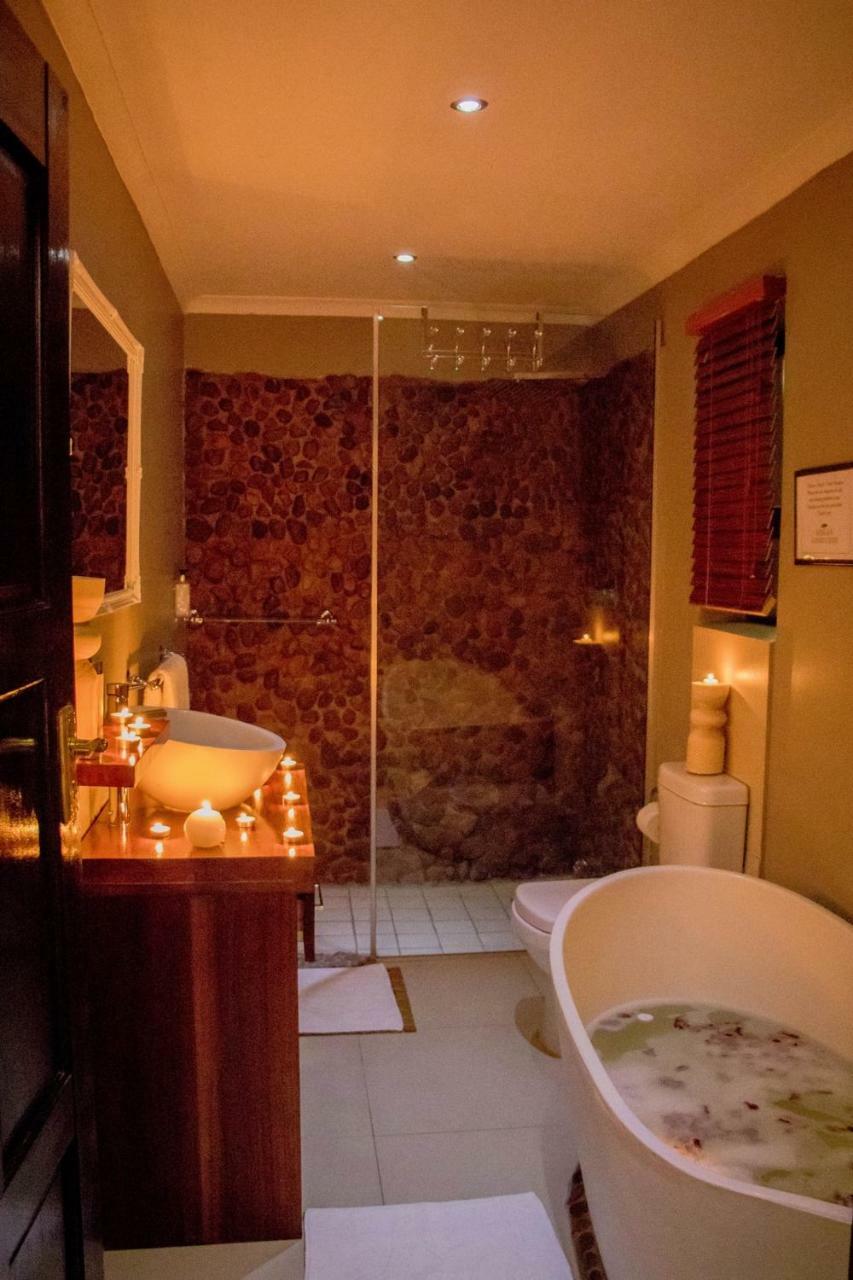 African Safari Lodge Grahamstown Buitenkant foto